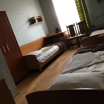 Фото номера Трехместный номер Отель Hotel Haga г. Ченстохова 2