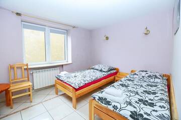 Фото номера Просторные апартаменты № 4 с 2 спальнями и балконом Апартаменты Apartamenty Częstochowa г. Ченстохова 7